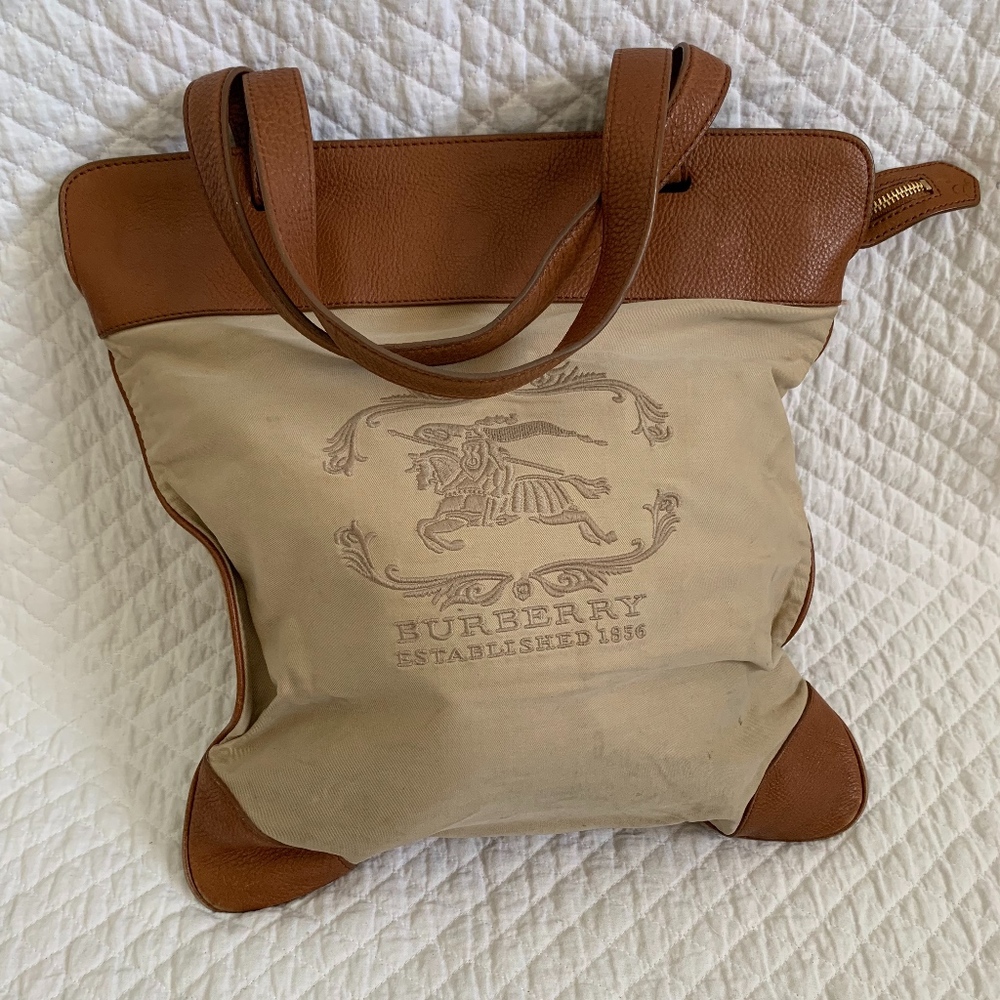 FLASH SALE! Rare Burberry Stowell Roll-Up Tote